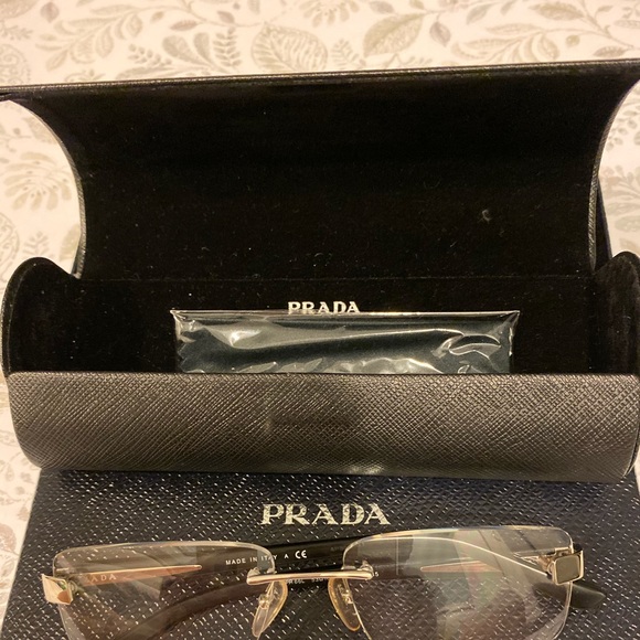 Prada reading eyeglasses - Picture 1 of 3